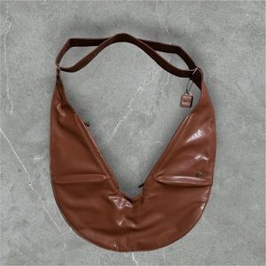 Sash Tan Leather Crossbody Bag Sling Pockets Travel Brown Adjustable Strap Purse